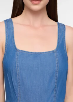 Abito corto fitted in denim di puro cotone donna