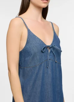 Abito fit Regular con spalline sottili e fiocchetto davanti in denim donna