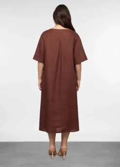 Abito in puro lino donna curvy