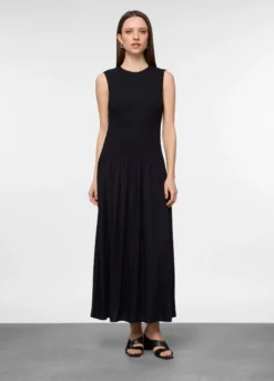 Abito lungo smanicato in pura viscosa donna