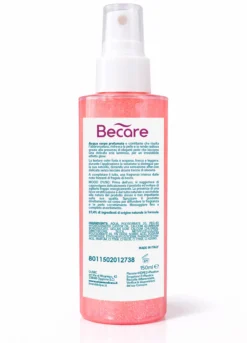 Acqua corpo profumata che risalta l'abbronzatura, rinfresca la pelle e la rende radiosa grazie alla presenza di perle luminose. Fragranza intensa alla fragola.