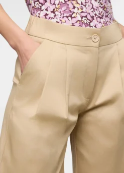 Bermuda fit regular di cotone stretch satin donna
