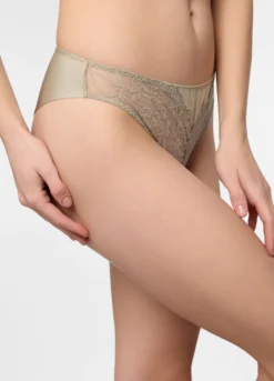 Brasiliana con inserti in pizzo donna