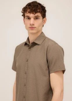 Camicia a maniche corte a quadretti uomo