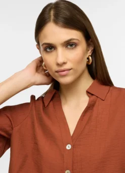 Camicia a maniche corte con colletto classico in misto viscosa donna