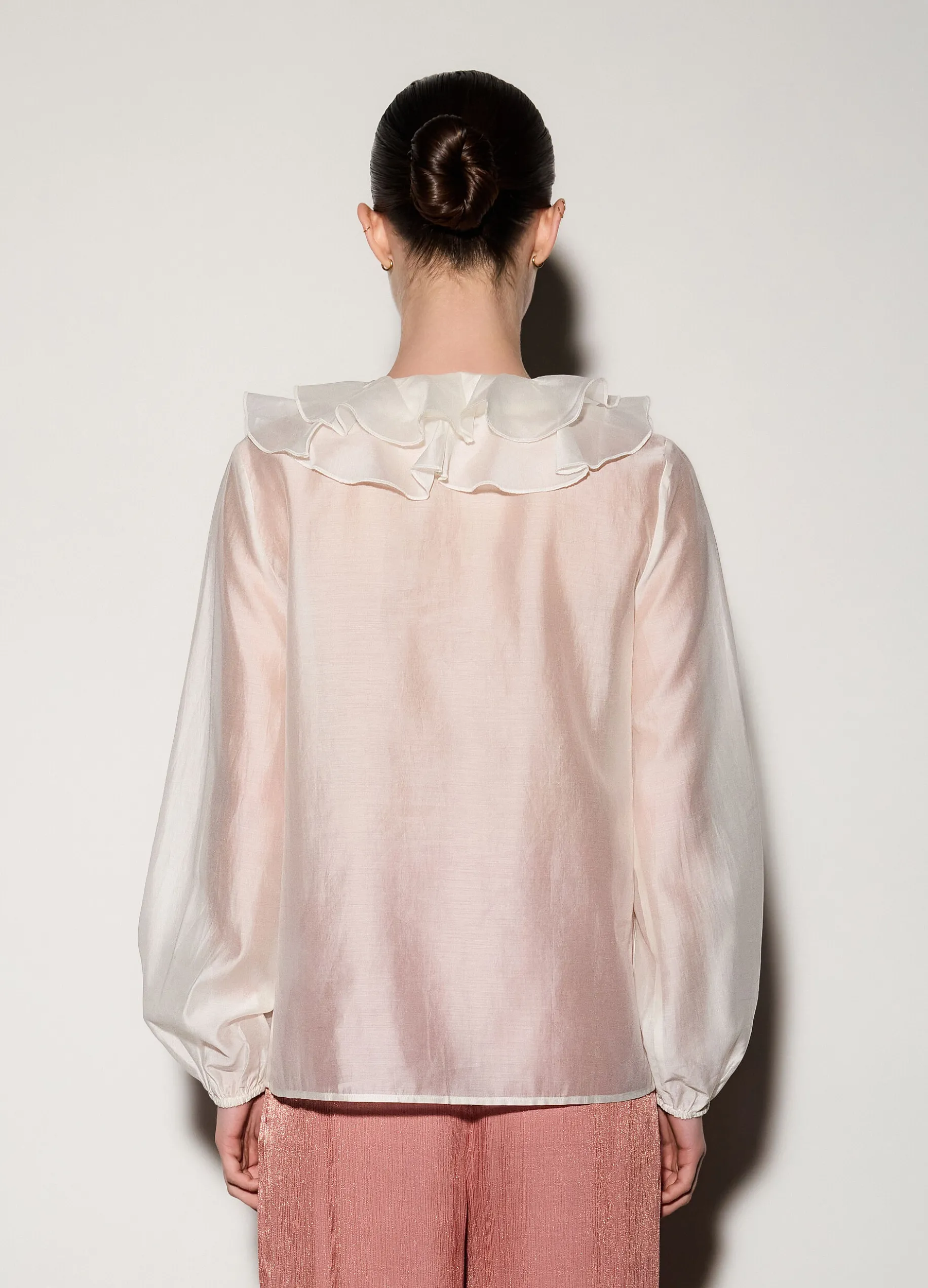 Camicia con scollo a V e rouches donna