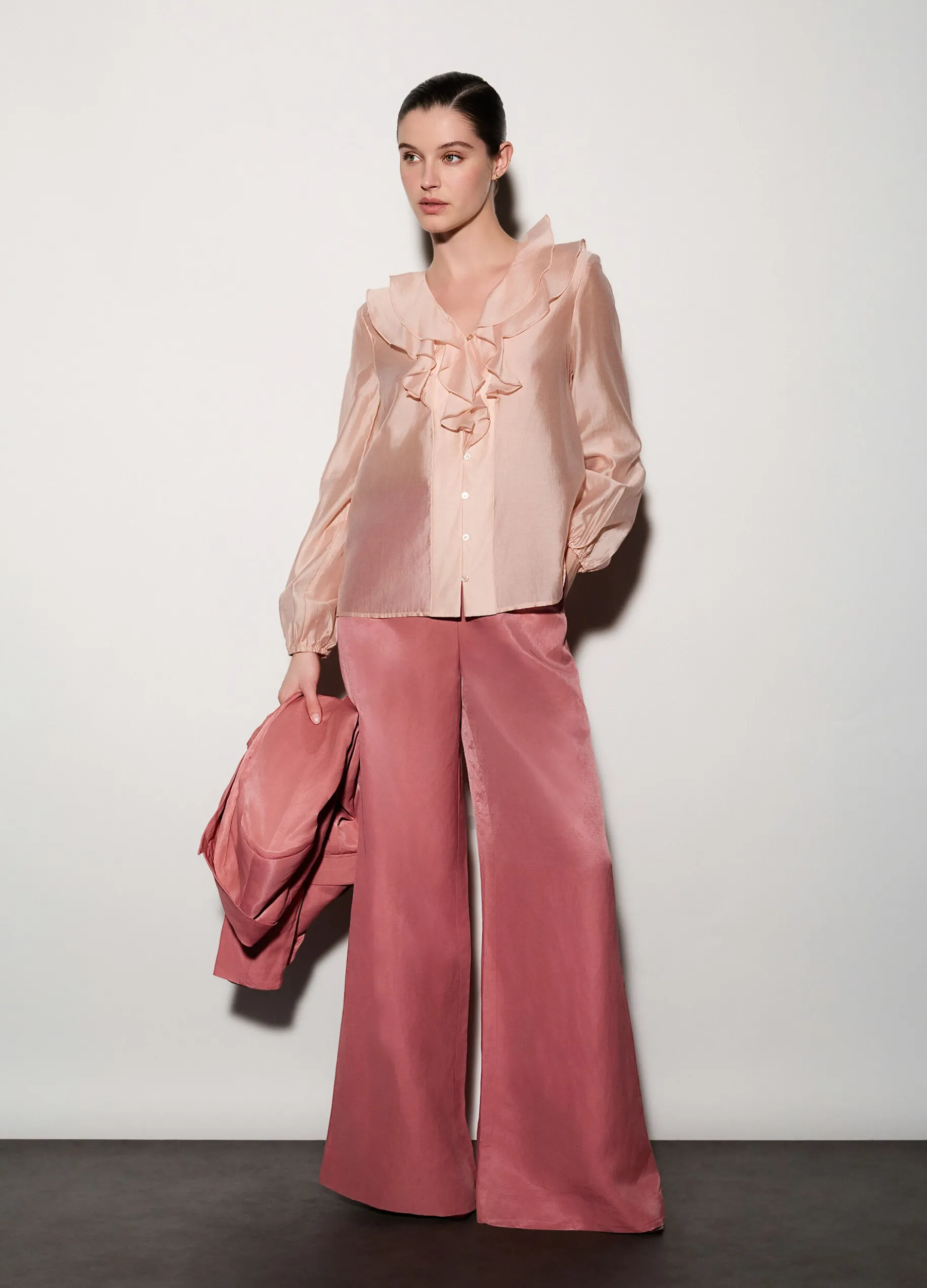 Camicia con scollo a V e rouches donna