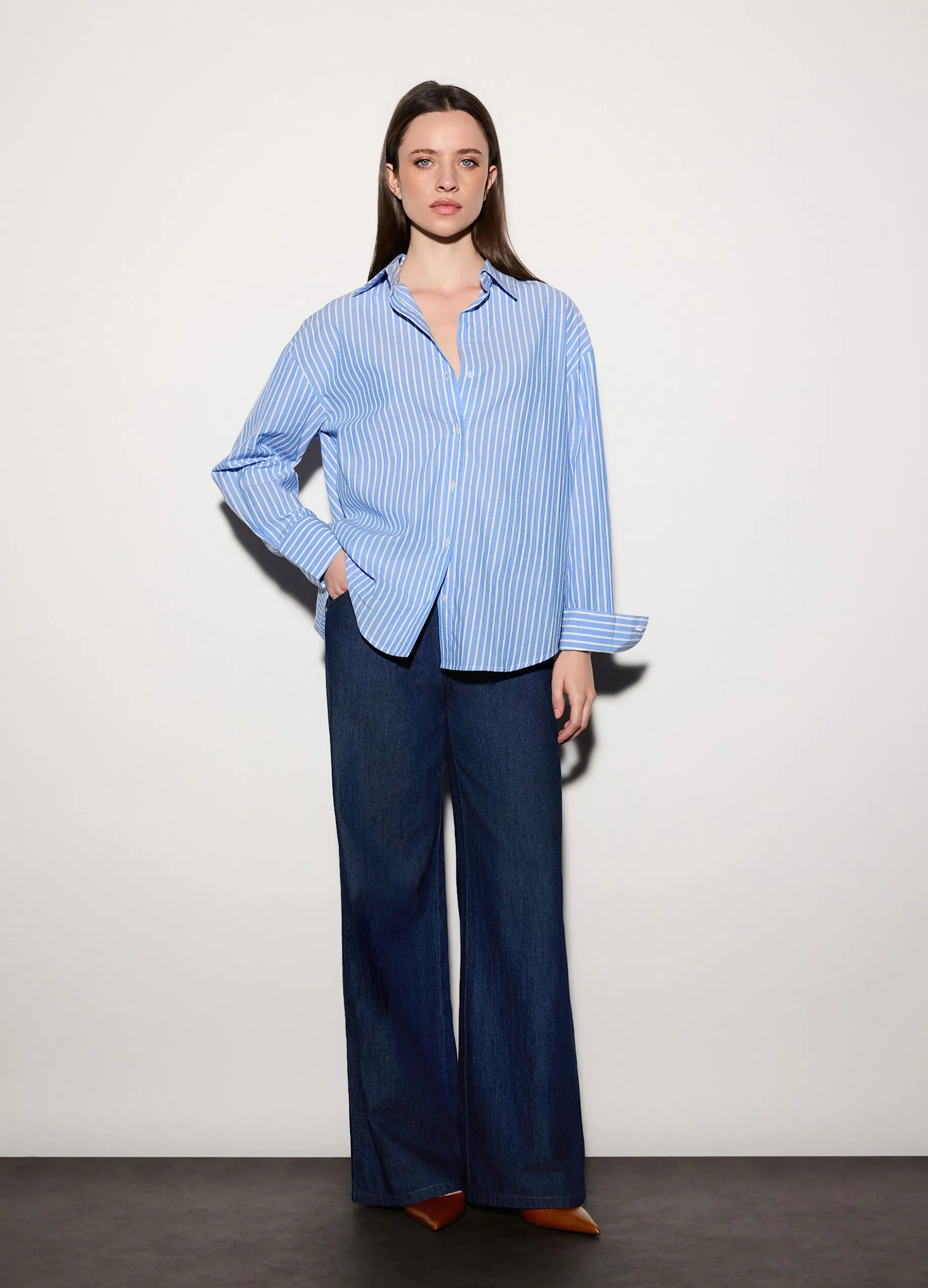 Camicia over fit con colletto alla francese donna