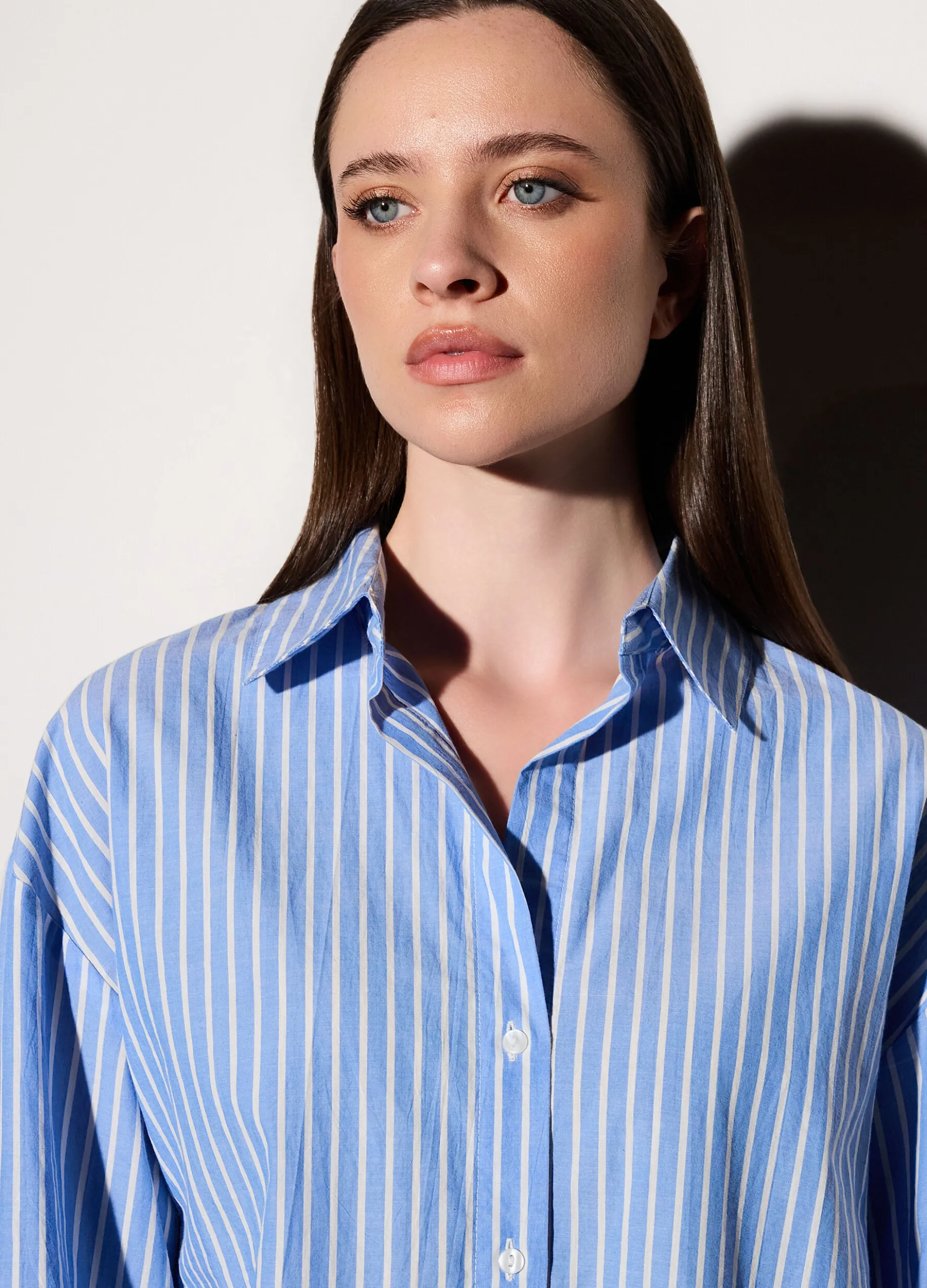 Camicia over fit con colletto alla francese donna