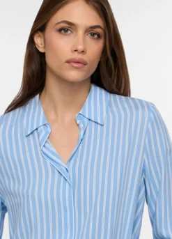 Camicia regular fit collo alla francese in pura viscosa donna
