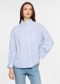 Camicia regular fit con colletto alla francese in popeline donna