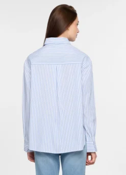 Camicia regular fit con colletto alla francese in popeline donna