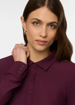 Camicia regular fit con colletto alla francese in jersey stretch donna