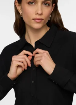 Camicia regular fit con colletto alla francese in jersey stretch donna