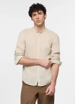 Camicia regular fit con collo coreano in lino uomo