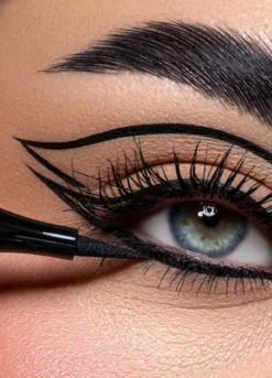 Subliminal 16H Pro-Liner - Astra Make-Up