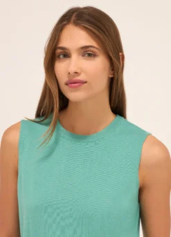 Tricot smanicato in misto viscosa donna