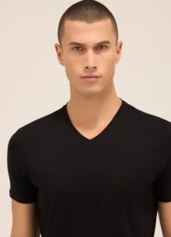 T-shirt collo a V in puro cotone uomo