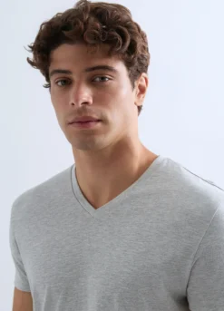 T-shirt scollo a V in jersey uomo