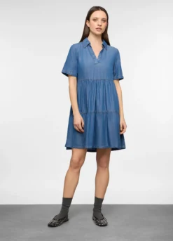 Vestito corto con scollo a V e colletto classico in denim di puro cotone donna